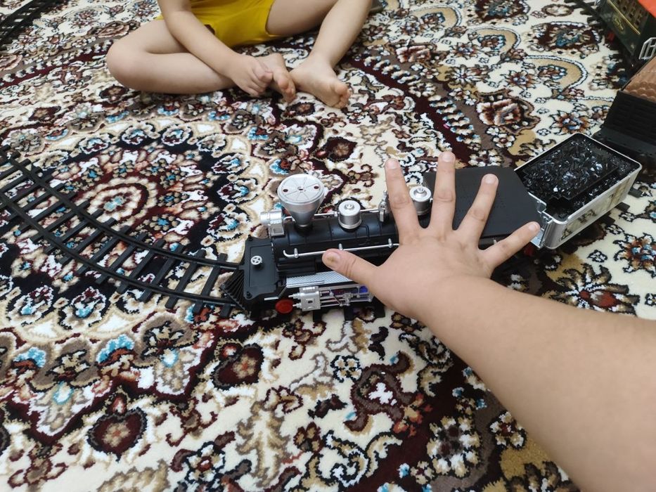 Поезд батарейкада юриди