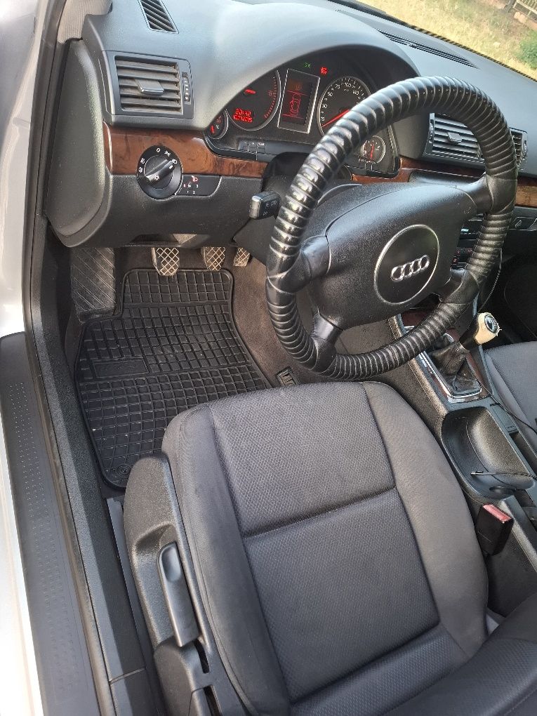 AUDI A4 1.9 TDI 131