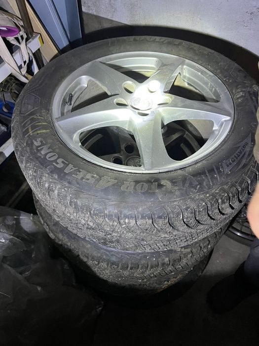 Продам диски с резиной 17