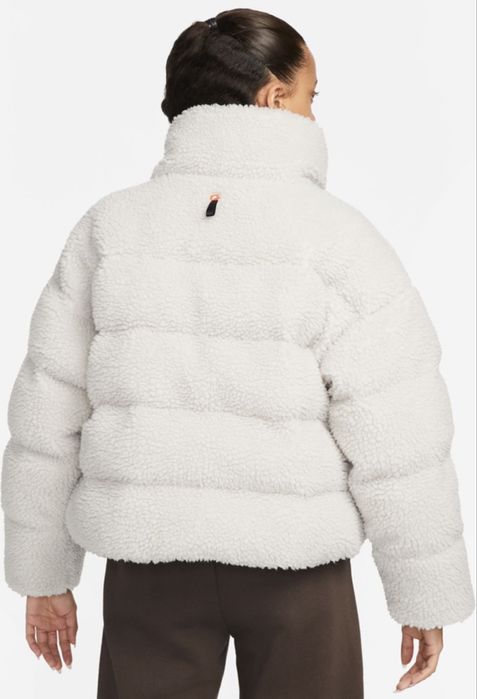 Nike- зимно много дебело яке