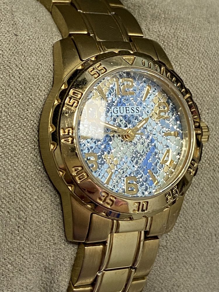 Ceas Guess Auriu -50%