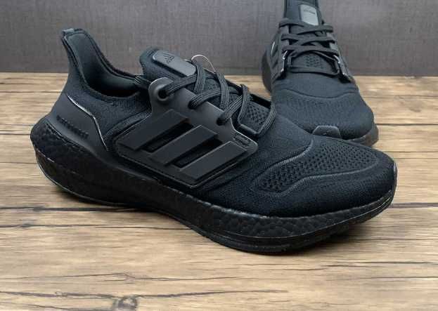 Оригинални  Маратонки *ADIDAS ULTRABOOST 22 FULL BLACK * 41 1/3