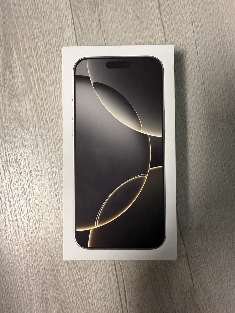 чисто нов IPhone 16 Pro Max 256 GB, Natural Titanium