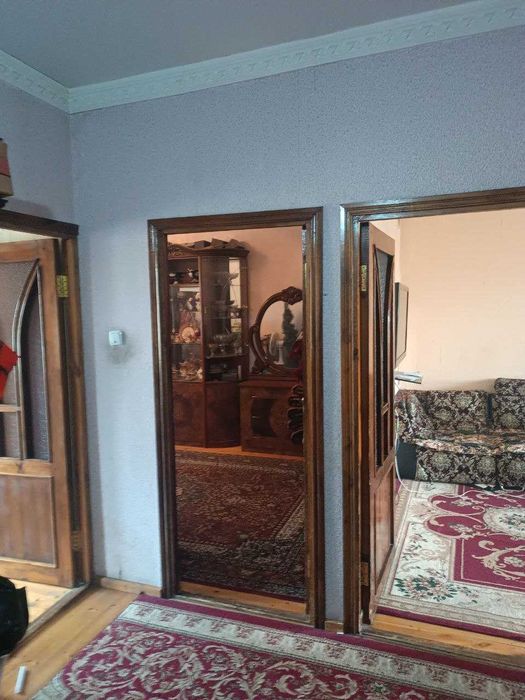 Чилонзор. 19 квартал. 4х комнатная 80м2. TL