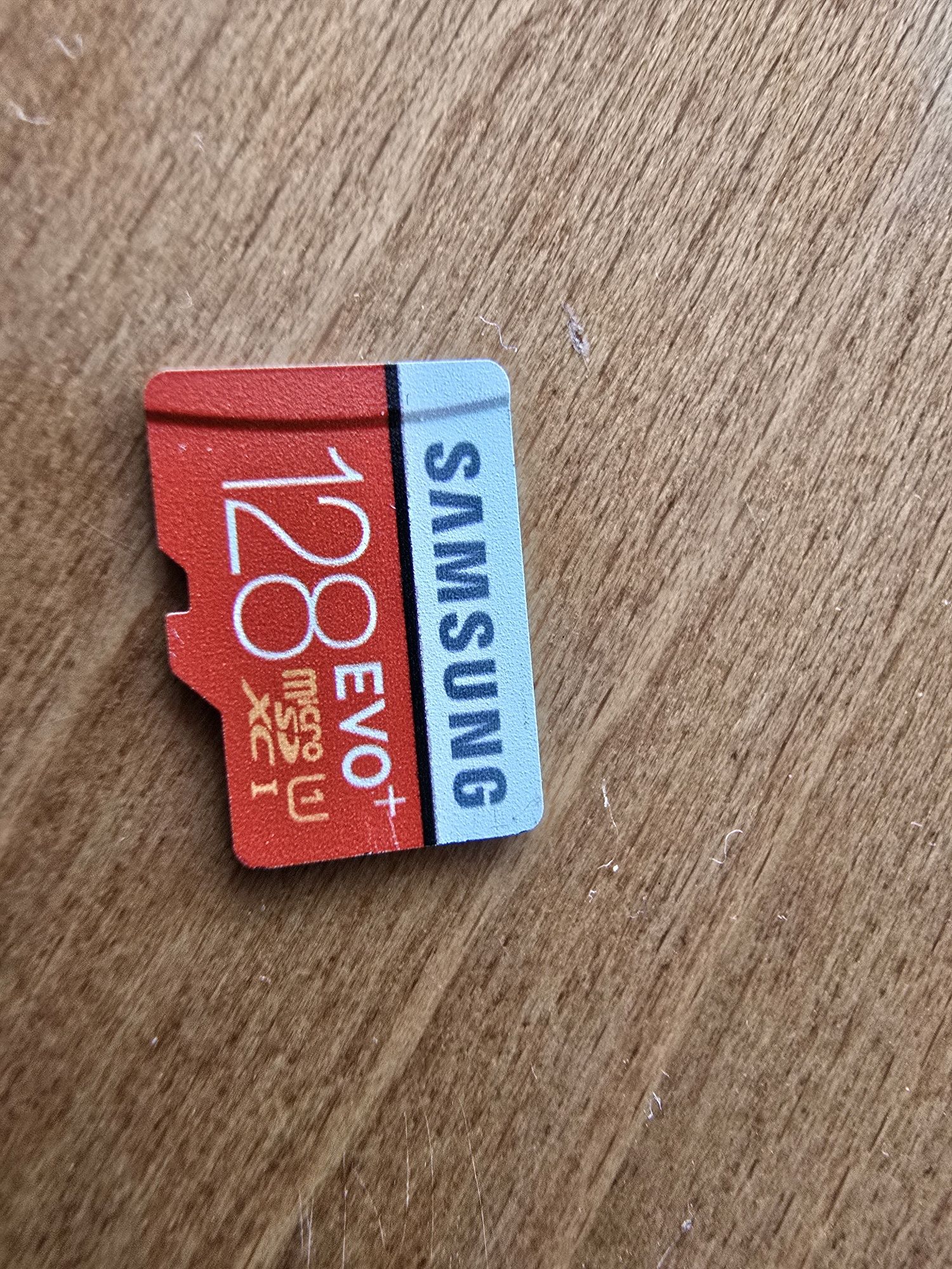 Карта памет Samsung Evo Plus