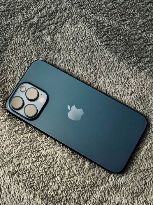 Iphone 15 pro blue titanium