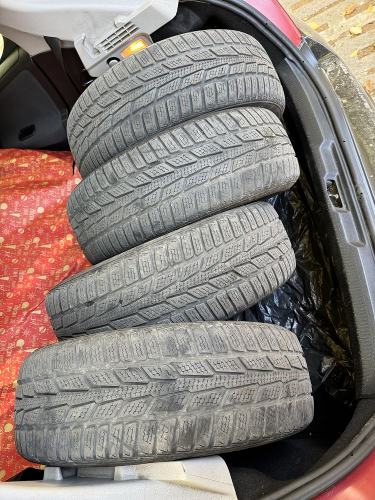 Продавам зимни гуми SEMPERIT 185/60/15