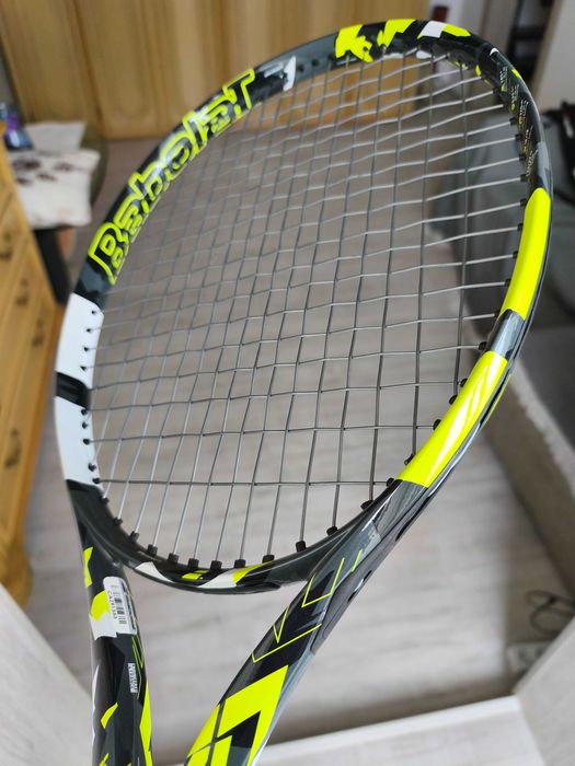 Racheta Babolat  Pure Aero 285 grame, folosită 1 singură dată
