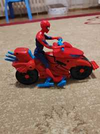 Spiderman figurina+motocicleta