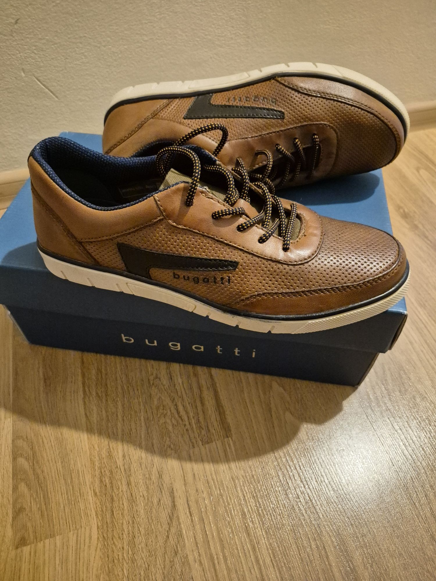 Bugatti  sneakers pantofi piele 41