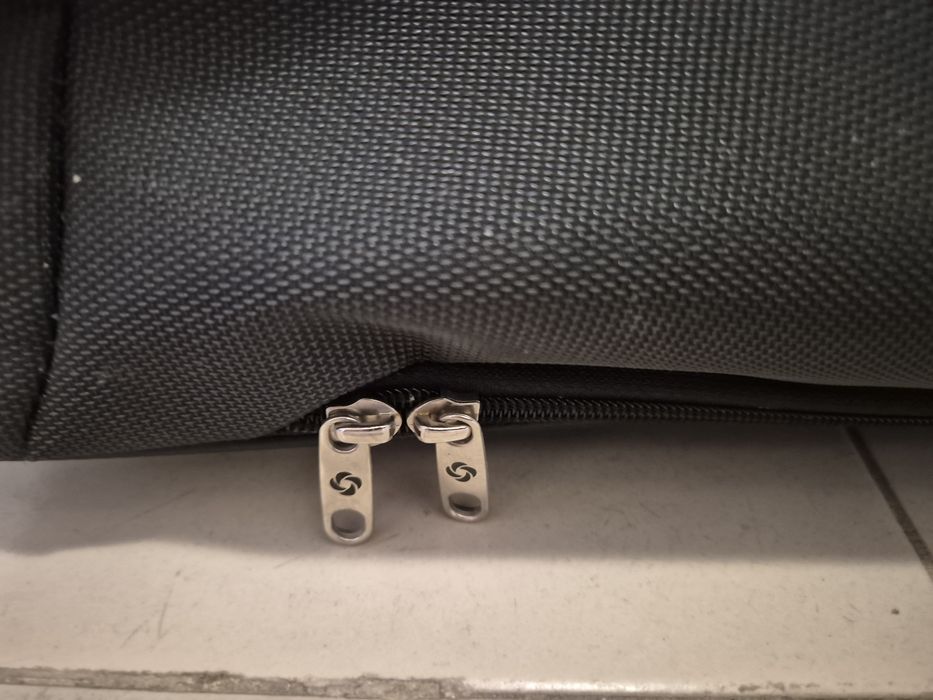 Vand geanta/troler Samsonite, marime 77×50×40 cm, in stare perfecta
