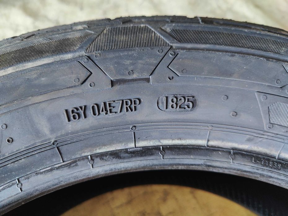 4 Нови бусови зимни гуми 225/55R17C Continental VanWinter 109T DOT1825