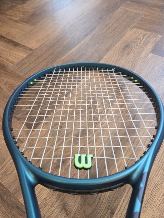 Wilson Blade v9 Blade