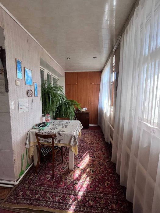 Продажа Чиланзар 19 квартал 3/4/4 Кирпич 77 серия