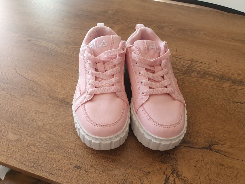 Детски маратонки Фила