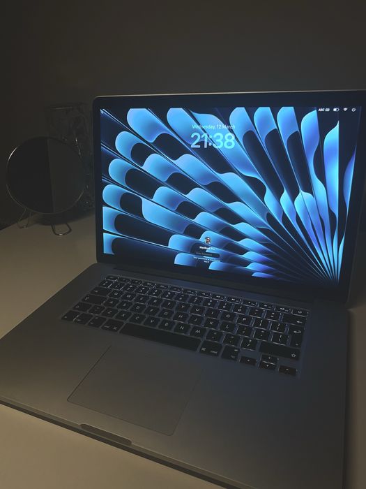 Macbook Pro Retina mid 2015