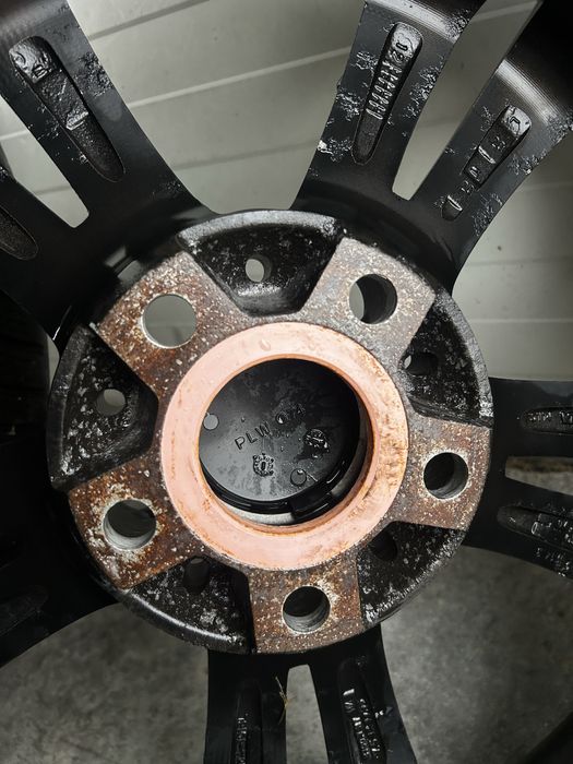 Джанти с гуми 5х114.3 17цола