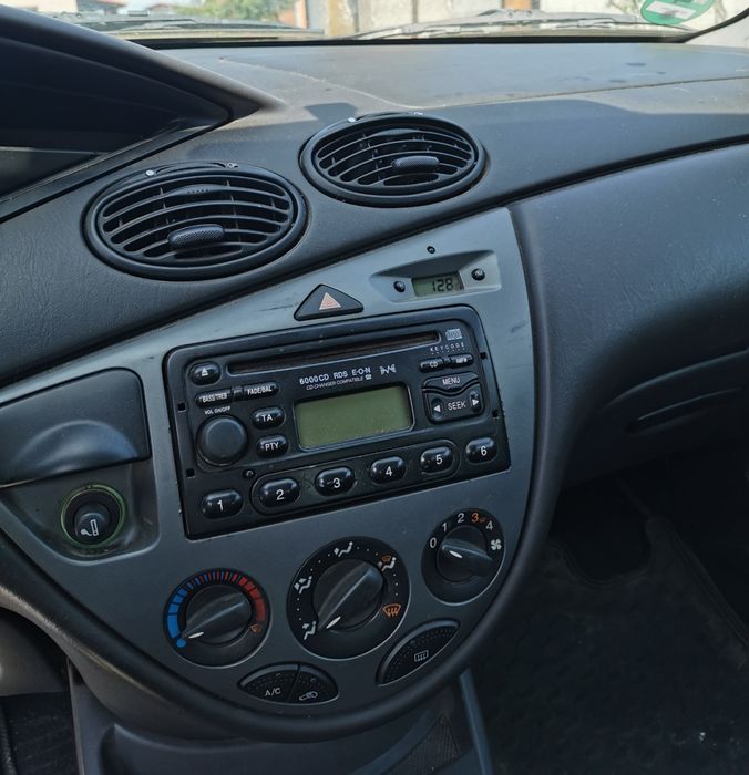 Ford Focus 1.6 benzina