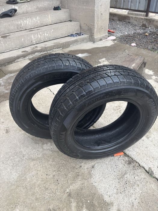 Продам зимние шины Yokohama 195/65/15. Цена за пару 40000 тг