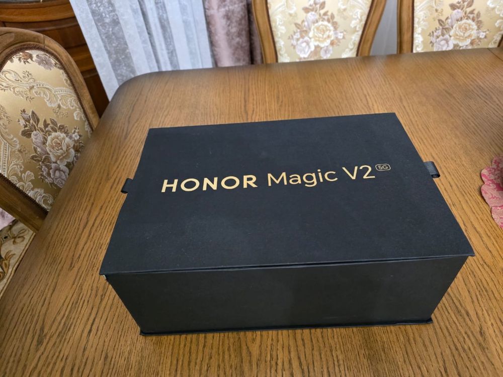 Смартфон HONOR Magic V2 16/512GB Black Leather