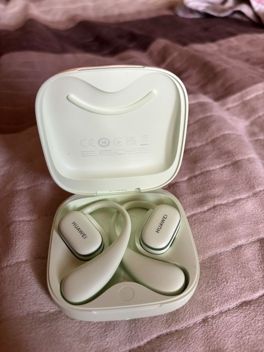 Безжични слушалки Huawei