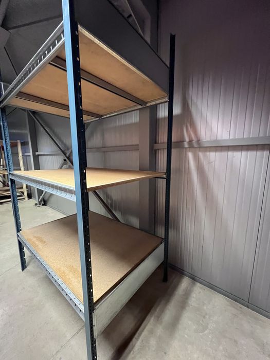 Метални стелажи 500 кг ниво