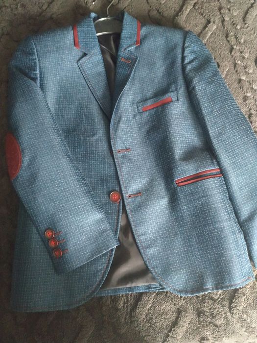 Sacou pentru copii , mărime 8 ani.