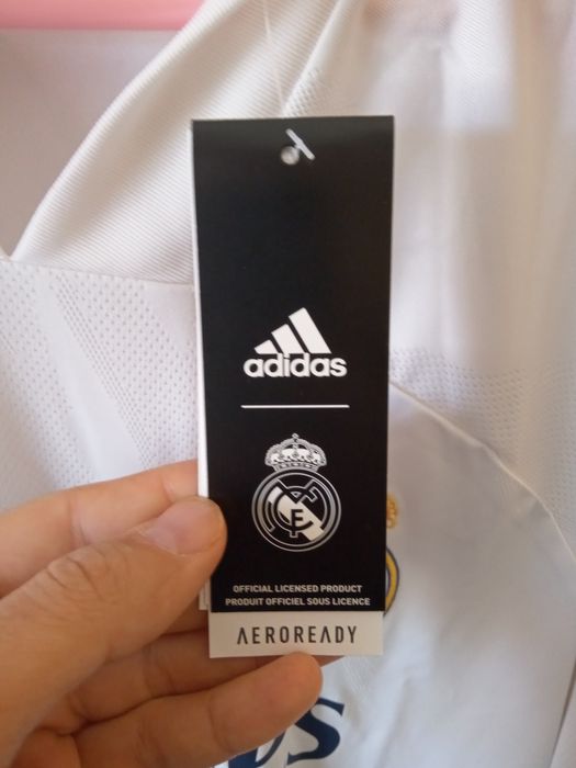 Tricou real Madrid mărimea XL și rucsac real Madrid noi