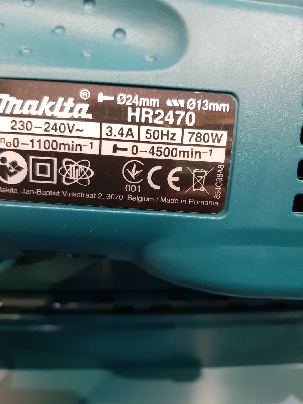 Перфоратор Makita HR2470T/780W/24мм.