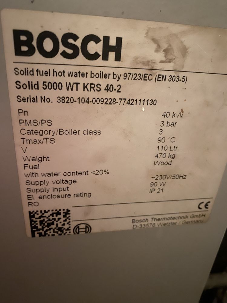 Vand centrala pe lemne Bosch  cu pufar functionale