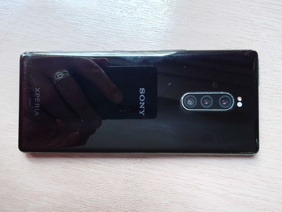 Sony xperia 1, 128GB памет, две сим карти.