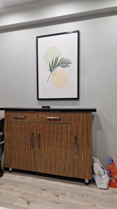 Продаётся прихожка с зеркалом срочно