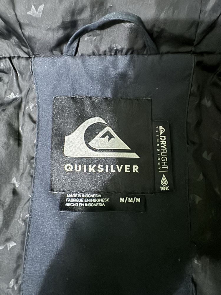 Горнолыжная куртка quiksilver