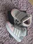 Adidasi inalti hoops mid  fete . Adidas marime 27.