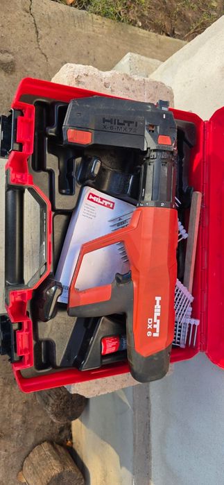 Pistol cuie beton hilti dx6 la cutie