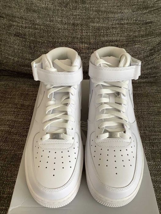 Adidasi Air Force 1 Mid Triple White '07 Unisex