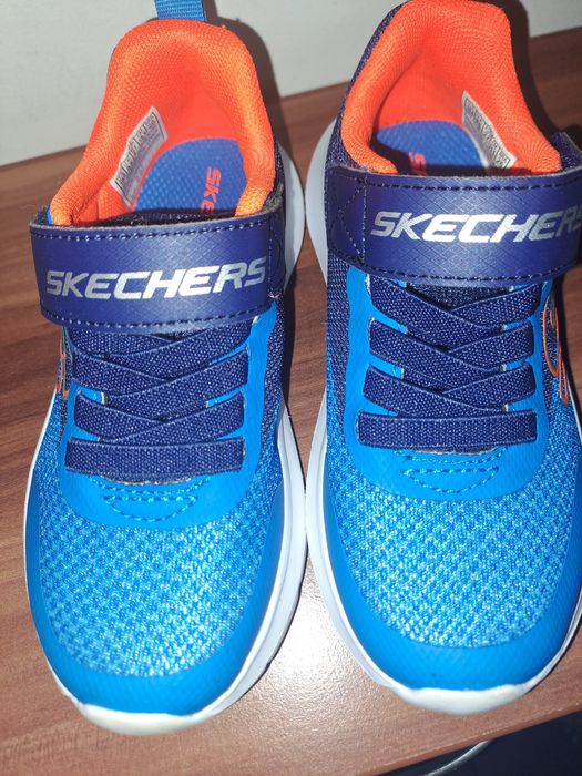 Vând adidasi Skechers copii marime 27-28 noi