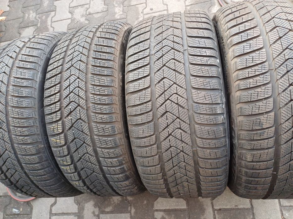 Гуми 245/40/19със275/35/19 Пирели