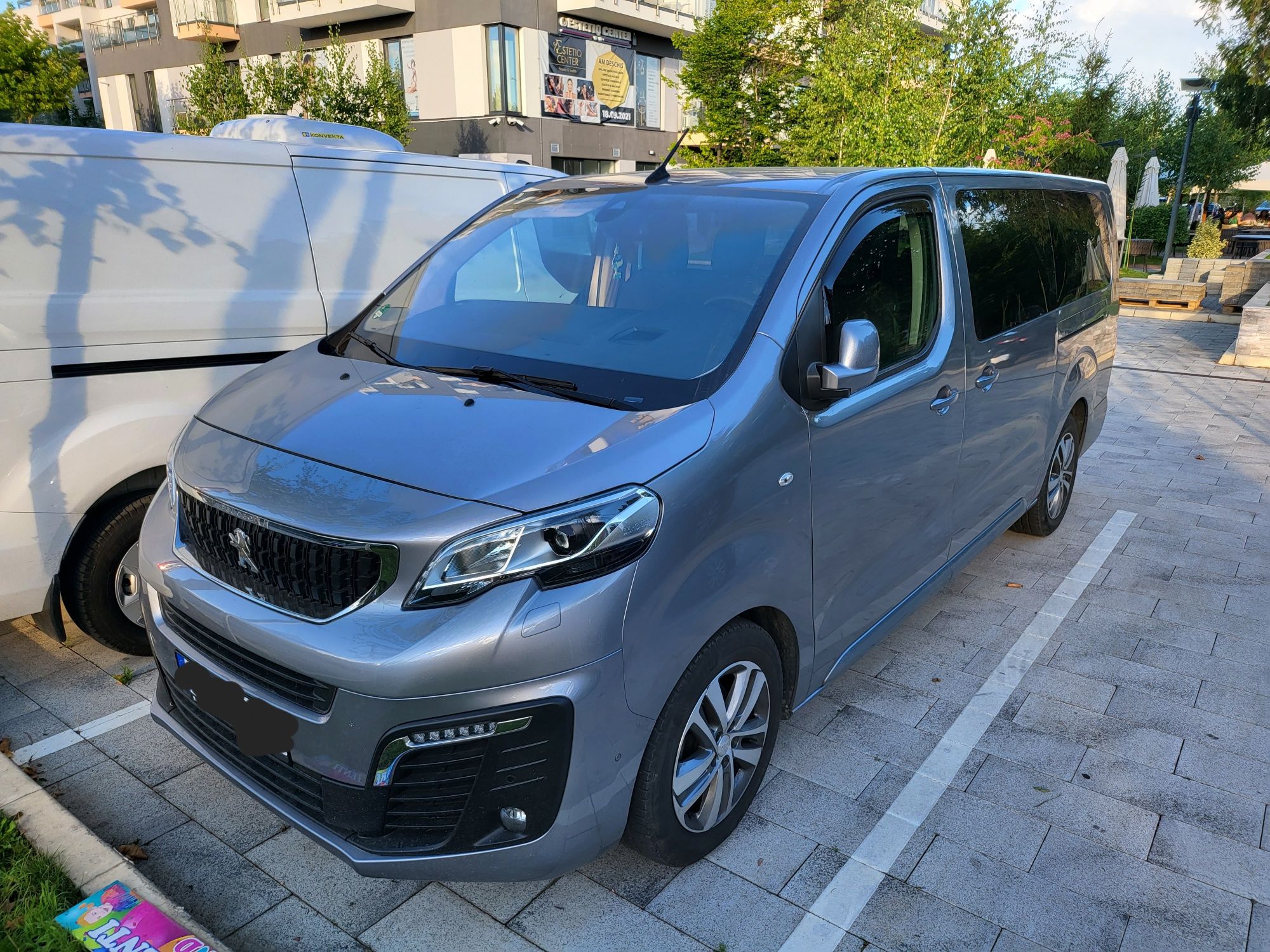 Vand Peugeot Traveller V, 8+1 Locuri. 101000 km!!! 24000 euro +TVA