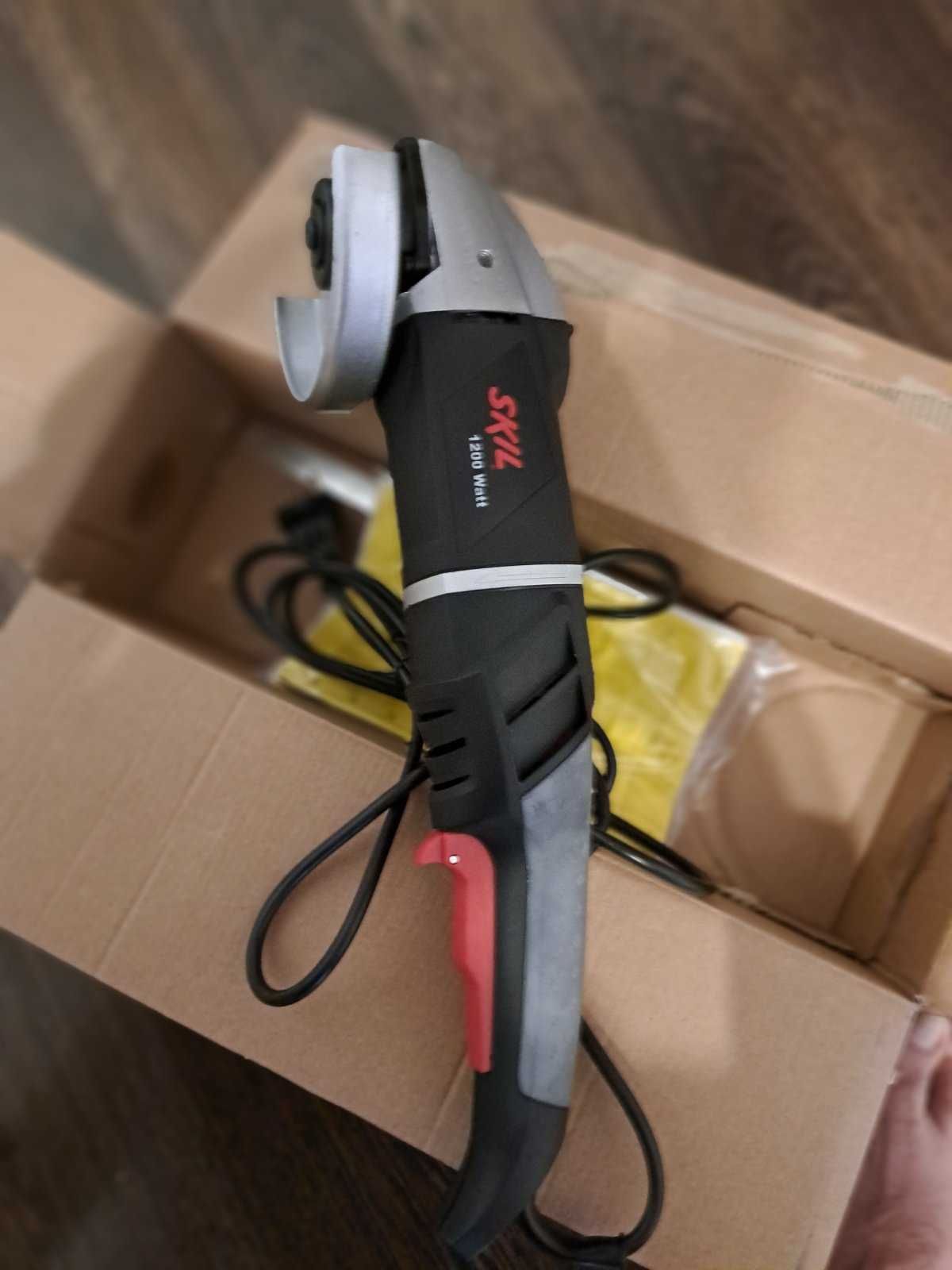 Ъглошлайф Skil 9012 AA /  1200W, Ø125 с въртяща се задна ръкохватка
