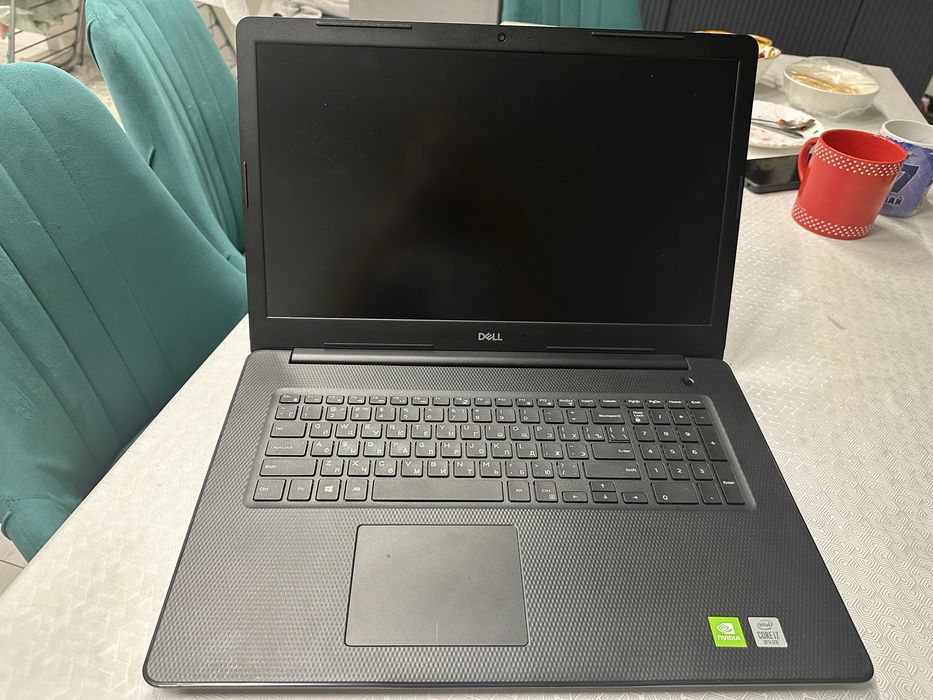 Dell inspiron Core i7-1065G7 , 16 Gb ozu, MX230