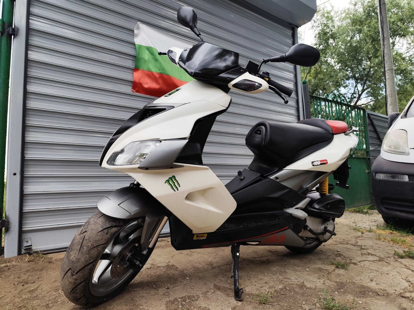 Апеилия ср фактори.Aprilia sr factory