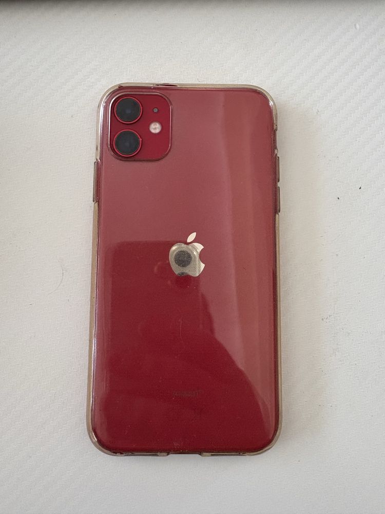 Iphone 11 със зарядно