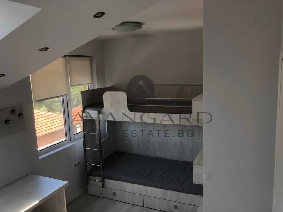 Продава се Тристаен апартамент в Пловдив, Кючук Париж - 110 кв.м за 1632 €/кв.м - Снимка #7