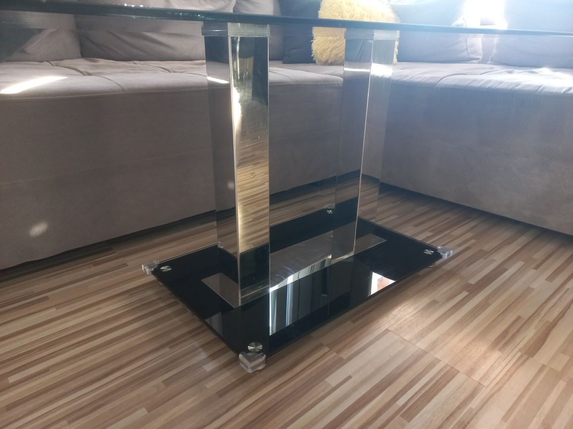 Холна маса -стъклена