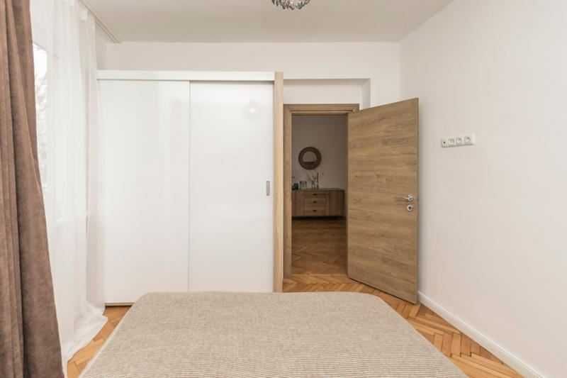 Дава се под наем Тристаен апартамент в София, Младост 3 - 95 кв.м за 484.5 € - Снимка #5