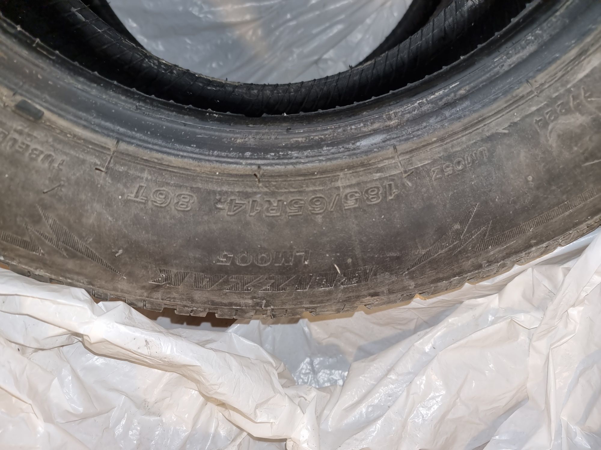 Гуми зимни Bridgestone LM005 185/65R14 86T