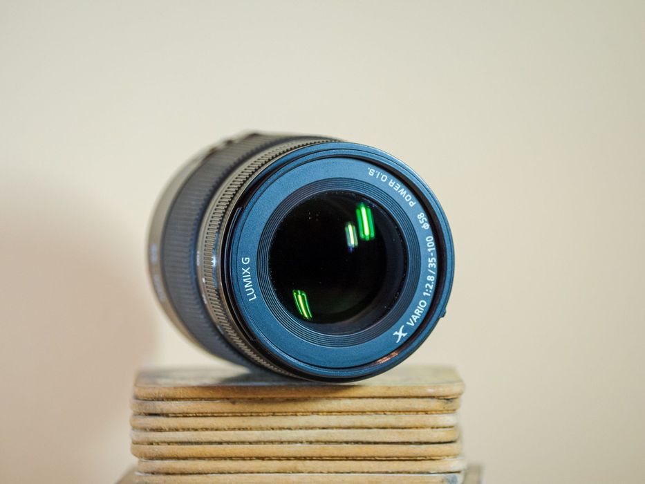 Obiectiv Panasonic Lumix 35-100mm f2.8, varianta 2