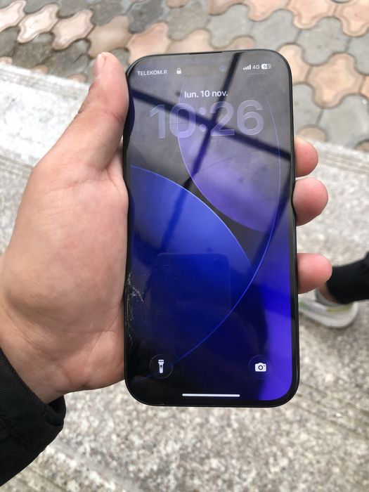 Vand sau schimb iphone 15