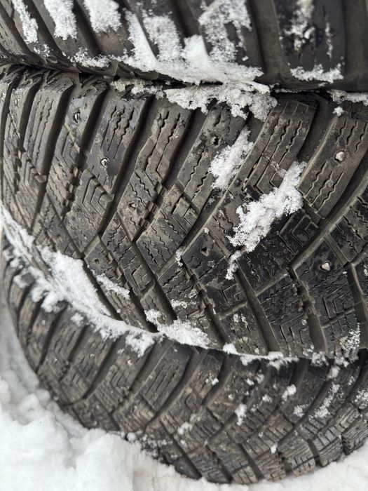 Шипованная резина 235/65/17